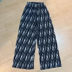 ストライプ柄 ワイドパンツ