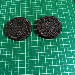 大きなOREOクッキー2個組　デコパーツ 直径約4.2cm