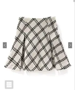ダイヤチェック柄ツイードフレアミニスカート