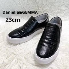 ✨美品✨MANA パンチング スニーカー ポインテッドトゥ ブラック 24cm