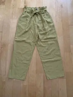 GU ワイドパンツ　タック　グリーン　L