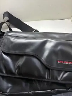 超美品 WISE-WALKER ワイズウォーカー ショルダーバッグ カーキ - メルカリ