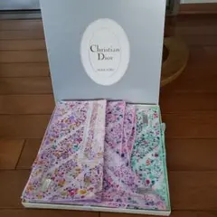 新品未使用♡♡Christian Dior 花柄大判ハンカチ 3枚セット