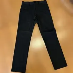 ⭐️【極美品】ユニクロUNIQLO黒 チノメメンズパンツ サイズ73⭐️のサムネイル