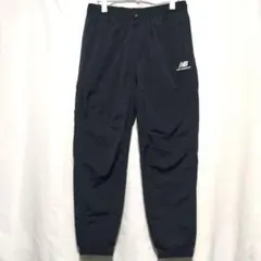 ★ニューバランス★ナイロンパンツ★ブラック★裏地無し★シャカパン★刺繍ロゴ★