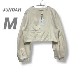 【ジュノア】JUNOAH ✨タグ付き美品✨Vネック クロップドトップスアイボリー