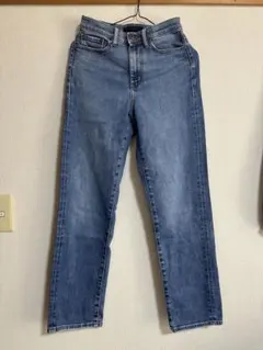 UNIQLO ハイウエストジーンズ