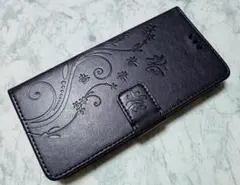 手帳型 iphone15 用 スマホケース 草花 蝶 エンボス ネイビーパープル