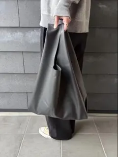北欧暮らしの道具店 別注 AULENTTI レザートートバッグ シボ革 - メルカリ
