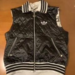 アディダス　キルティング　ベスト　adidas