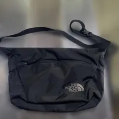 THE NORTH FACE ショルダーブラック　男女兼用のサムネイル