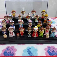 ペコちゃんポコちゃんのフィギュア