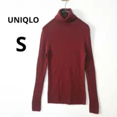 美品 UNIQLO S レッド メリノリブ タートルネックセーター リブニットのサムネイル