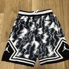エアジョーダン　ナイキ　ショートパンツ　ハーフパンツ　ダイヤモンドショートパンツ
