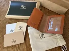 IL BISONTE イルビゾンテ パスケース 箱付き 保証書付き
