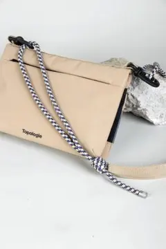 Topologie x BEAMS サコッシュ