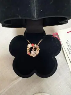 花モチーフ ネックレス ピンク ホワイト　マリークワント