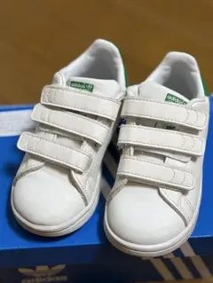 adidas スタンスミスホワイト ベルクロスニーカー