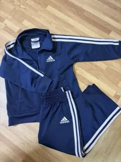 アディダス　ジャージ　セットアップ