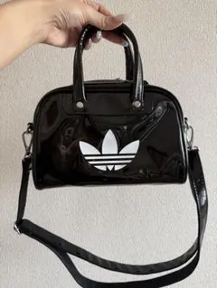 adidas ブラック ショルダー ハンドバッグ