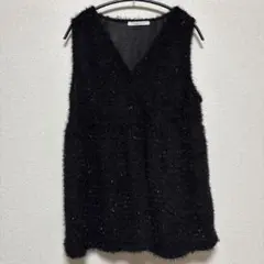 【未着用】ファー風 ブラック Vネック ベスト