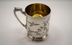 英国 1863年 花鳥文 純銀スターリング・シルバー マグ 117ｇ 英国 1863年 花鳥文 純銀スターリング・シルバー マグ 117g - メルカリ