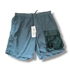 C.P. Company レンズ付き ショートパンツ スイムショーツのサムネイル