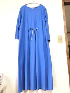 ブルーのロングワンピース　カットソーワンピ　日本製　タグ付き新品未使用品