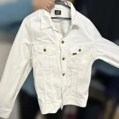 Item thumbnail for item 4823cfe5-0513-44e0-9c32-cdfd9891b7b3