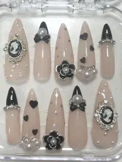 匿名発送 ポイント スナ系 デコロングネイルチップ ベージュ×ブラックフレンチ