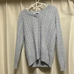 グレー ケーブル編み ニット
