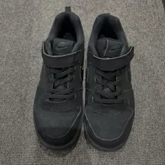 NIKE スニーカー　22センチ