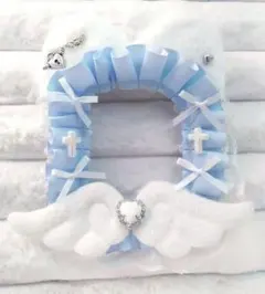 レースデコ　水色猫の天使の羽トレカケース