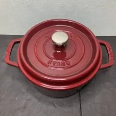 Staub ストウブ　ココットラウンド　20㎝　ホーロー鍋　ボルドー　レッドのサムネイル