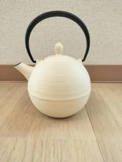 新品未開封　南部鉄器　ホワイト　White 新品未開封 南部鉄器 ホワイト White 南部鉄器 急須 白」の人気