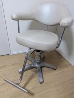 カリガリス コヌビア ニューヨーク ダニングチェア ソフトレザー 