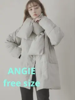 ANGIE　マフラー付きノーカラーファイバーダウンジャケット　グレー　free