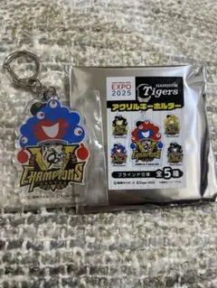 【即日発送】万博ミャクミャクコラボ　阪神優勝　アクリルキーホルダー チャンピオン