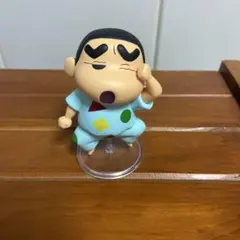 しんちゃん フィギュア 幾何学模様