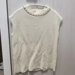 パール装飾 アイボリー ノースリーブ ニット