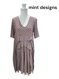 mint designs ジグザグパターン 半袖ワンピース　夏涼しいのサムネイル