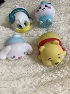 もっちりころりん♪ ディズニーキャラクターズ　ちいかわ　ハチワレ　フィギュアのサムネイル