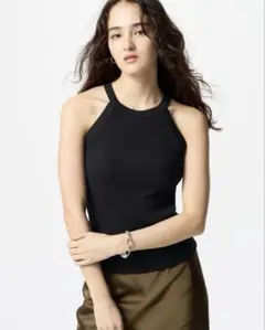 ユニクロ　ホルターネックブラタンクトップ