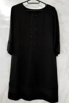 【美品】UNTITLED　アンタイトル　ひざ丈ワンピース　サイズ2　シルク85%