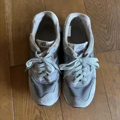 New Balance 1400 グレー スニーカー