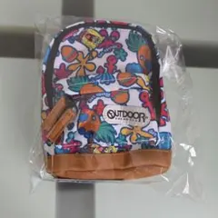 新品　スポンジボブ　ペンケース　マルチポーチ　リュク　カラビナ付き