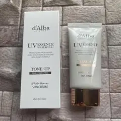 d'Alba UV ESSENCE WATERFUL+ サンクリーム