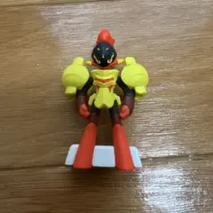 ポケモン　グレンアルマ　フィギュア