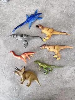 アニアなど　恐竜おもちゃ21点まとめ売り
