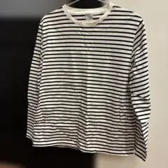 休日と詩　ボーダーカットソー